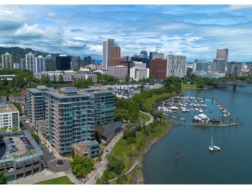 e902-1920 S River Dr, Portland, OR, 97201-8048 | Card Image