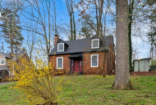 203 Westwood Dr, Mc Minnville, TN, 37110-2431 | Card Image