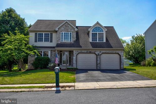 401 Conoy Ave, ELIZABETHTOWN, PA, 17022-1453 | Card Image