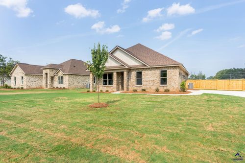 2 Oak Ct, Perry, GA, 31069 | Card Image