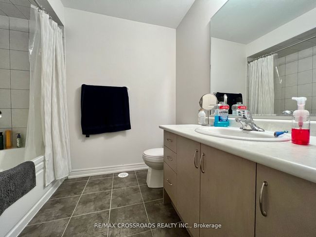 26 Spiv Grove Way, Condo with 2 bedrooms, 3 bathrooms and 1 parking in Markham ON | Image 23