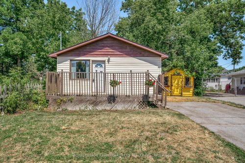 {{alt}} | Card Image