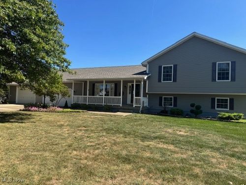 6780 Old Stagecoach Rd, Frazeysburg, OH, 43822-9395 | Card Image