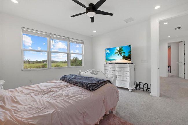 8330 Abalone Loop, House other with 3 bedrooms, 3 bathrooms and null parking in Parrish FL | Image 17