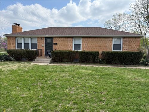 101 S Lacy Rd, Independence, MO, 64050-2219 | Card Image