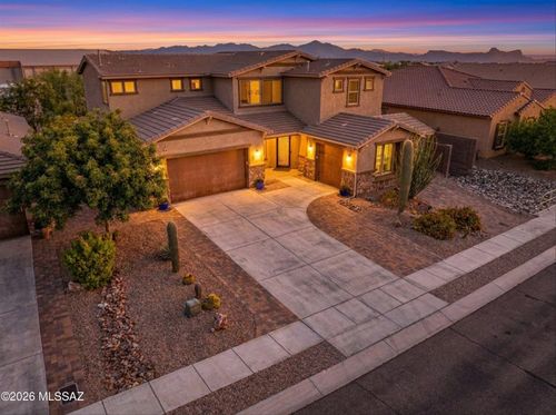2349 W Capricorn St, Oro Valley, AZ, 85742-8435 | Card Image