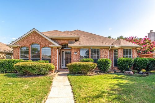 10613 Brandenberg Dr, Frisco, TX, 75035-2957 | Card Image