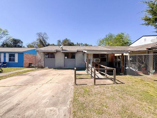 9723 Galaxy St, Houston, TX, 77078-2107 | Card Image