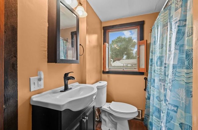 525 Buttonwoods Ave, House other with 3 bedrooms, 2 bathrooms and 5 parking in Warwick RI | Image 20