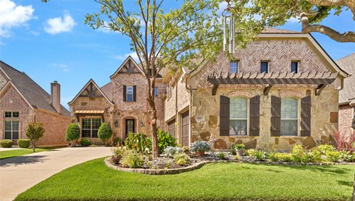 810 Senna Dr, Lantana, TX, 76226-5502 | Card Image