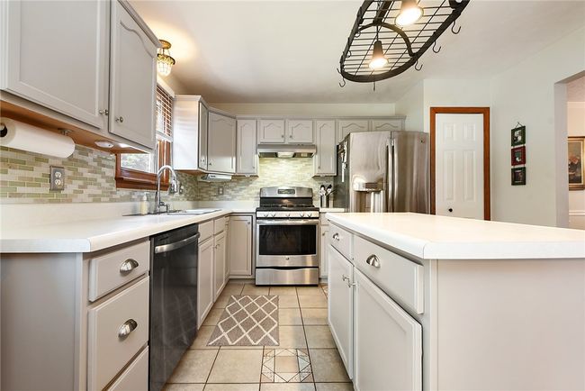 1069 Redoak Dr, House other with 4 bedrooms, 3 bathrooms and 2 parking in Harrison City PA | Image 11