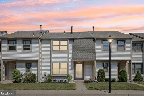 4 Burgundy Dr, MARLTON, NJ, 08053-3809 | Card Image