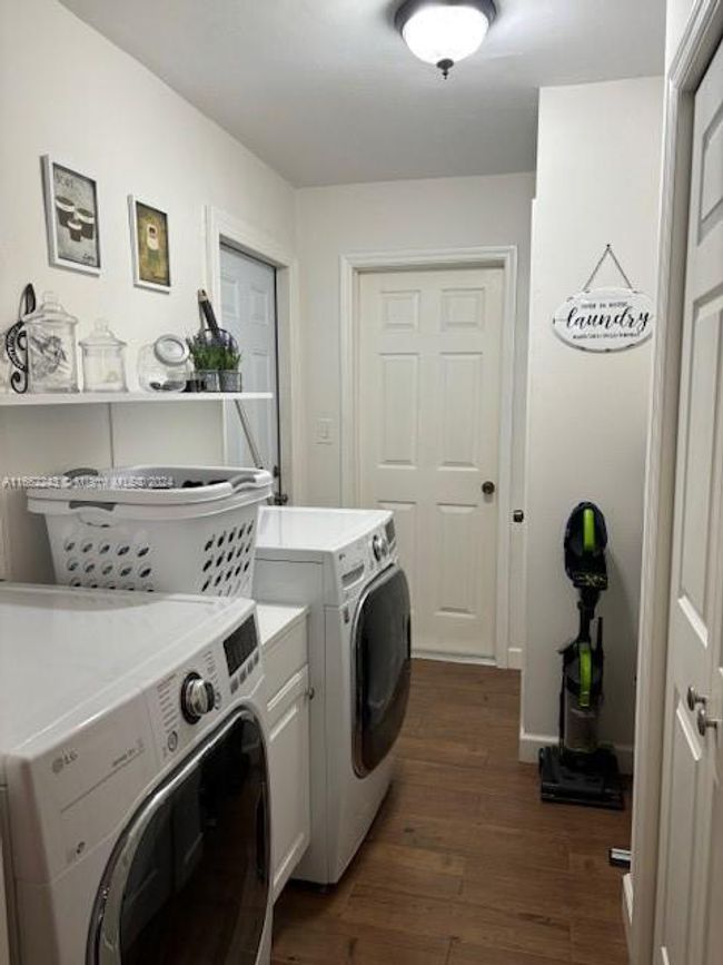 6769 Camelia Dr, House other with 3 bedrooms, 2 bathrooms and null parking in Miramar FL | Image 11