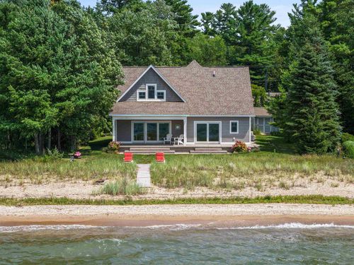 6557 Deepwater Point Rd, Williamsburg, MI, 49690-9246 | Card Image
