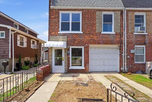 13534 117th St, South Ozone Park, NY, 11420-3621 | Card Image