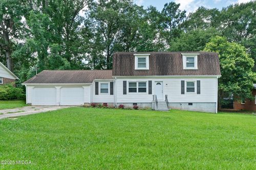 3268 Misty Valley Dr, Macon, GA, 31204-1025 | Card Image