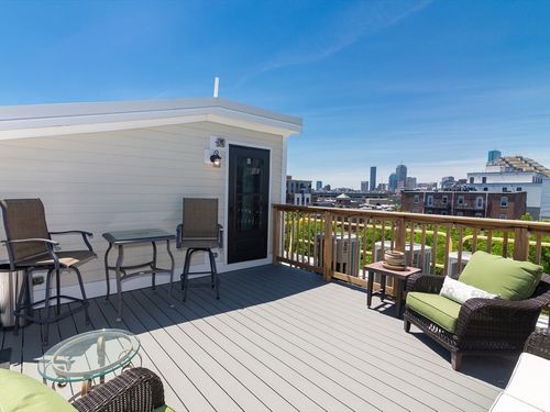 301-88 B St, Boston, MA, 02127-1073 | Card Image