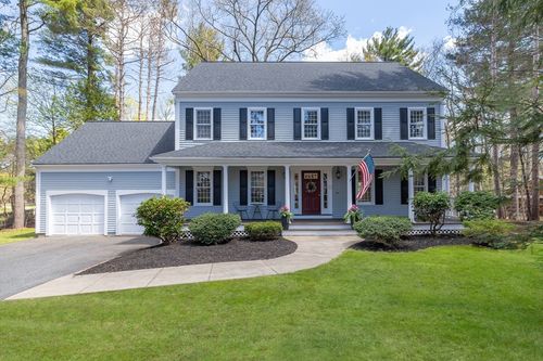 5 Nye Rd, Medfield, MA, 02052-2050 | Card Image