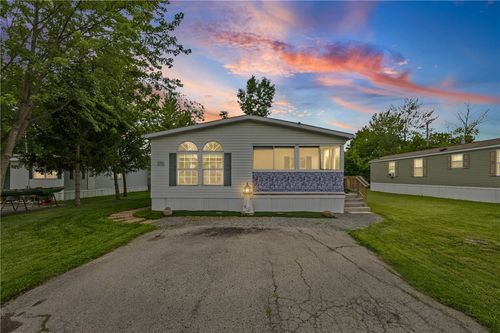 38-129 Saltonstall St, Canandaigua, NY, 14424-2137 | Card Image