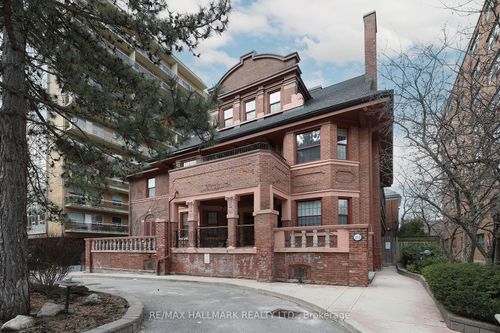 106-212 St George St, Toronto, ON, M5R2N5 | Card Image