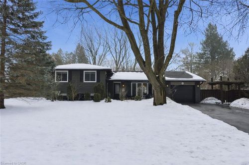 3 Tynedale Crt, Carlisle, ON, L0R1H2 | Card Image