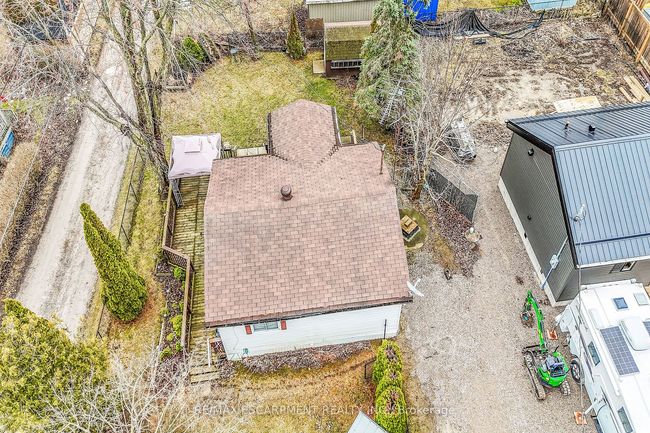 20 Melville Lane, House other with 2 bedrooms, 1 bathrooms and 2 parking in Selkirk ON | Image 36