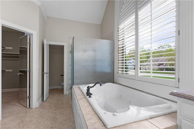 10505 River Hills Dr, House other with 4 bedrooms, 4 bathrooms and null parking in Parkville MO | Image 25