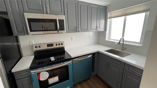 209-209 Nw 84th St, Miami, FL, 33150-2624 | Card Image