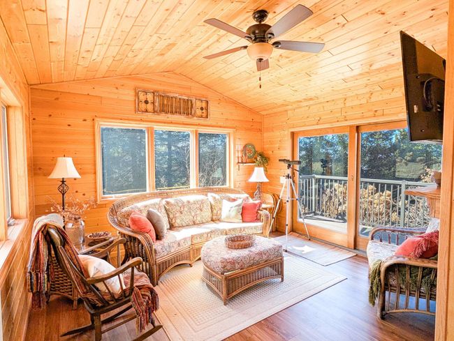 8-web-or-mls-Sun room dark-Edit.jpg | Image 17