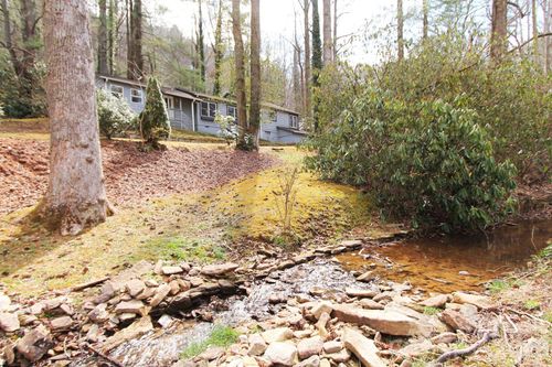 407 Turley Falls Rd, Hendersonville, NC, 28739-7117 | Card Image