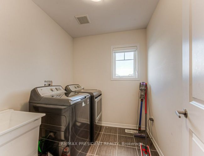 65 Tilbury St, House other with 4 bedrooms, 3 bathrooms and 2 parking in Breslau ON | Image 16
