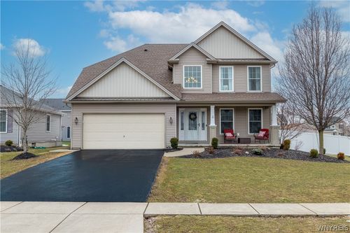 2360 Agassiz Dr, Lake View, NY, 14085-9465 | Card Image