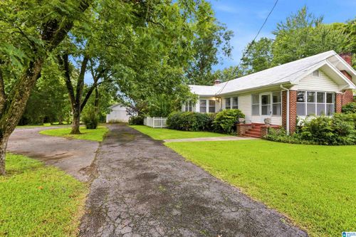 1425 Hueytown Rd, HUEYTOWN, AL, 35023-2027 | Card Image