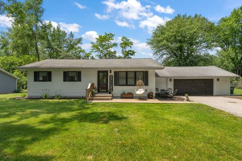 152 Bogata St, Valparaiso, IN, 46385-5460 | Card Image