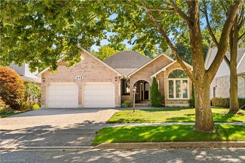 648 Bayhampton Cres, Waterloo, ON, N2K3P1 | Card Image
