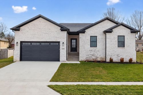 206 Jett Dr, Winchester, KY, 40391-1194 | Card Image