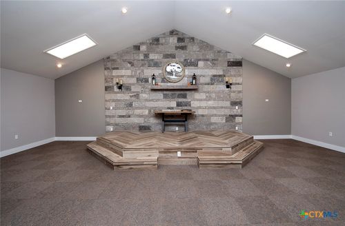 150 W Fm 487, Jarrell, TX, 76537 | Card Image