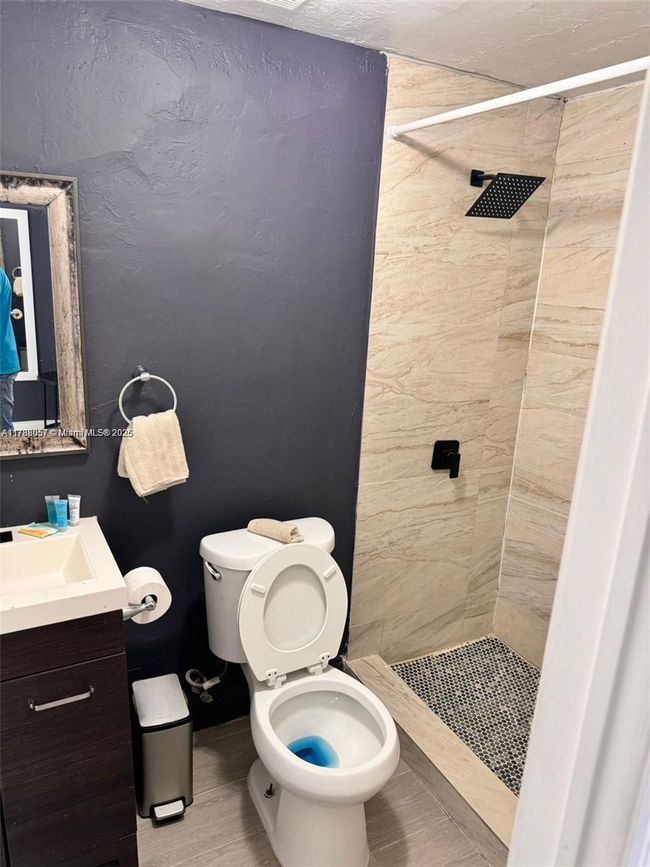 0 - 802 Nw 3 Rd Ter, House other with 1 bedrooms, 1 bathrooms and null parking in Hallandale Beach FL | Image 18