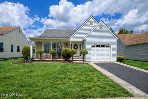 13 Kendal Dr, Toms River, NJ, 08757-6582 | Card Image