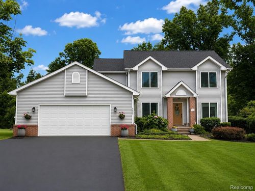 4600 River Hills Ct, Brighton, MI, 48114-7554 | Card Image