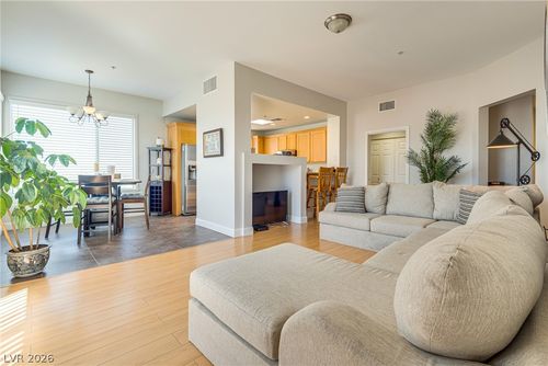 502-15 E Agate Ave, Las Vegas, NV, 89123-6057 | Card Image