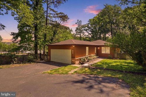 18507 Amidon Ave, TRIANGLE, VA, 22172-1902 | Card Image