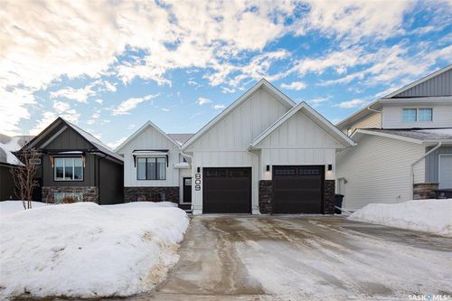 809 Weir Cres, Warman, SK, S0K4S4 | Card Image