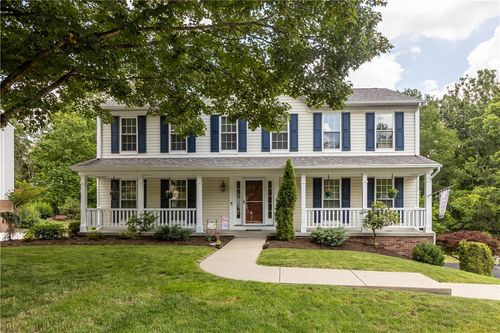 107 Eaglebrook Ct, Venetia, PA, 15367-1379 | Card Image