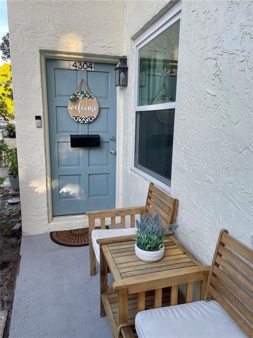 4304 La Riviera Ct, TAMPA, FL, 33611-2326 | Card Image