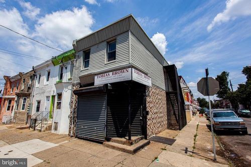 433 W Somerset St, Philadelphia, PA, 19133-3137 | Card Image