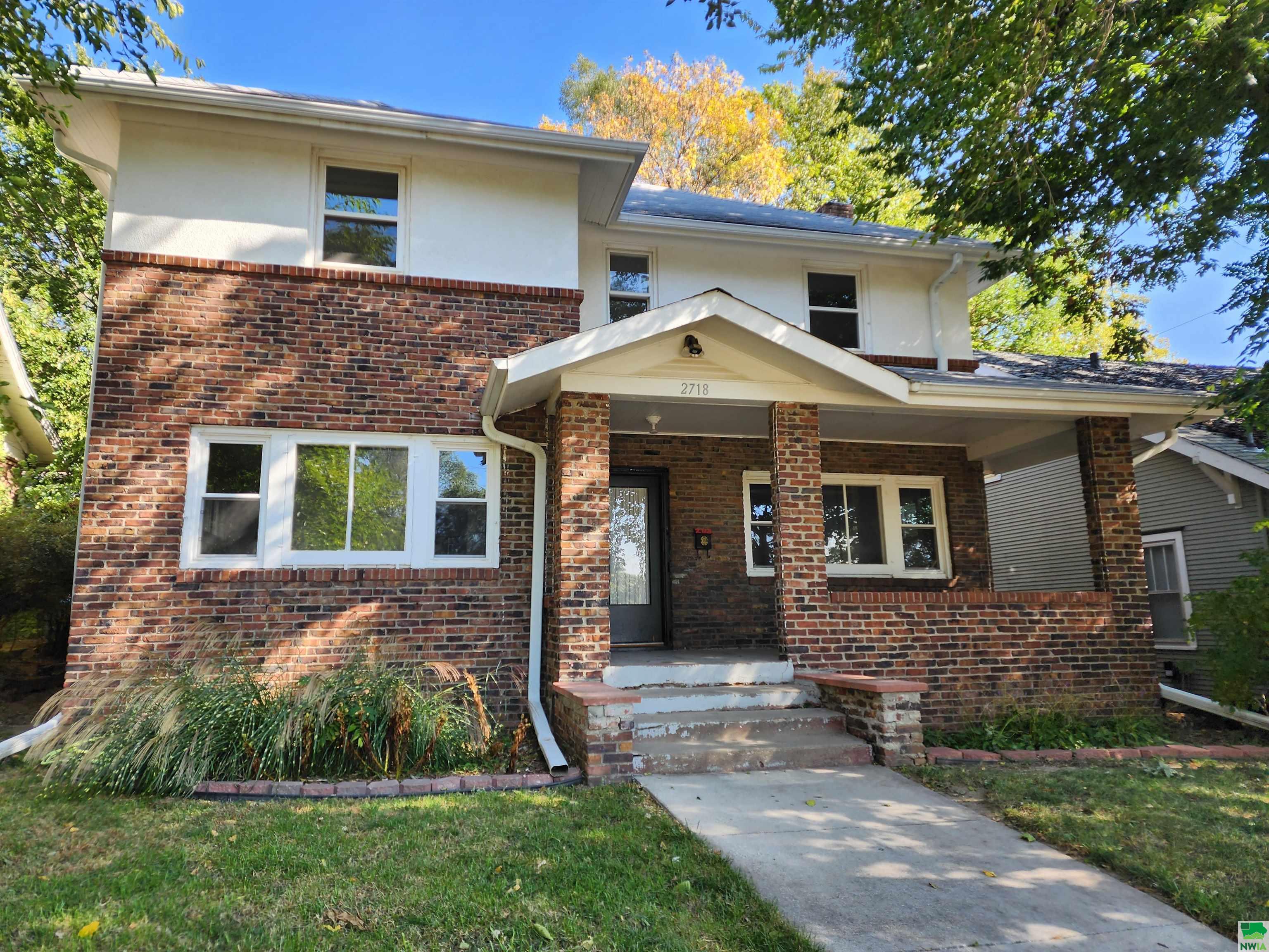 Virginia St, Sioux City, IA 51104
