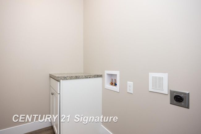 50171490-3D560A75-05CE-433C-958B-E1AA9EF1F40D.JPG | Image 19