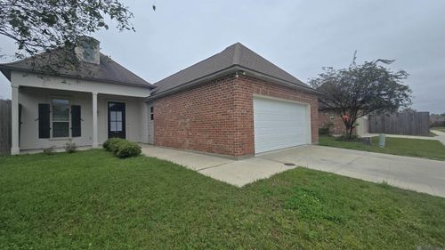 4814 Old Landing Dr, Baton Rouge, LA, 70817-1393 | Card Image