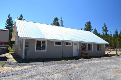 132860 Highway 97 N, Crescent, OR, 97733-7198 | Card Image